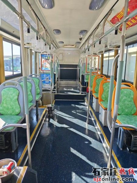 201路隊開展“清潔車輛 美化場院”活動