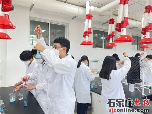 石家莊財(cái)經(jīng)商貿(mào)學(xué)校新增專(zhuān)業(yè)