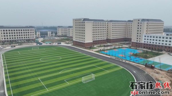 石家莊東華鐵路學校操場